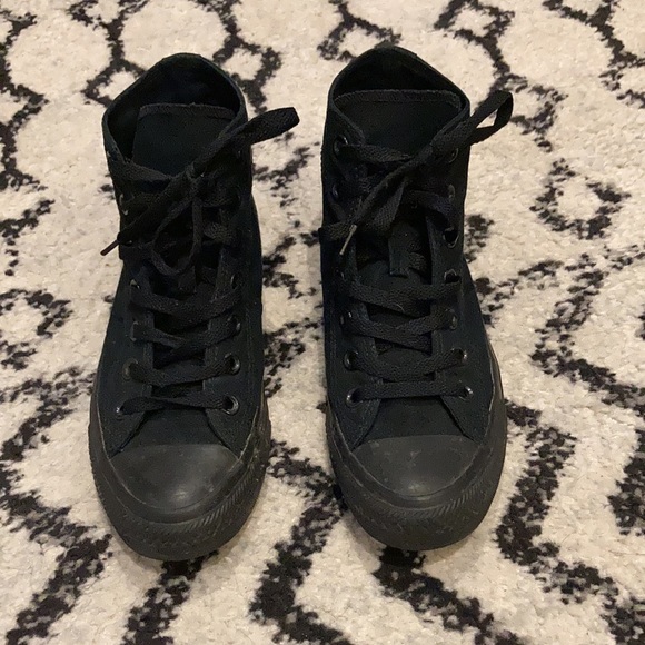 US 7 black on black converse chuck taylor hi - Picture 3 of 5